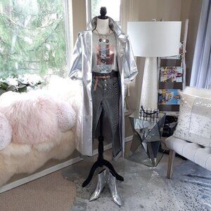 EUC Zara heather grey short sleeve t-shirt w/ sequins & painted accents, L